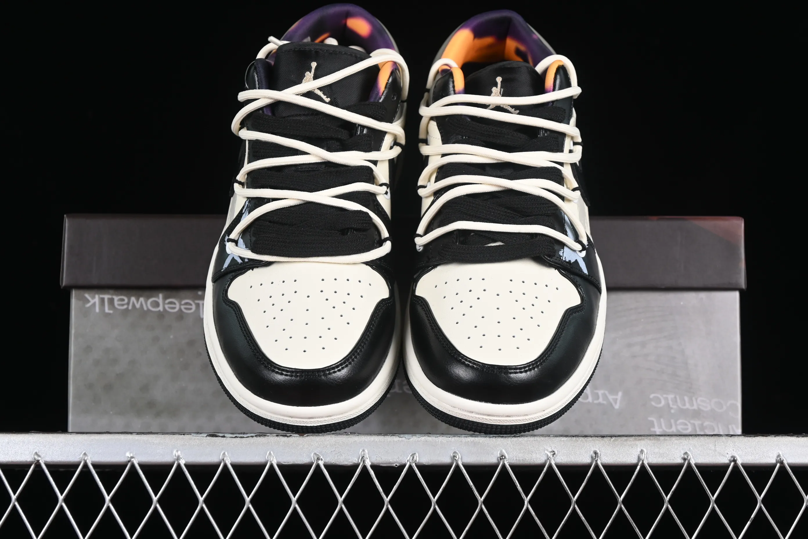 All Categories Air Jordan Jordan Series Basketball Shoes Air Jordan 1 Low Air Jordan 1 Low AJ1 Joe 1 Panda Prank Rap Theme-Big Shot Low-top Cultural Casual Shoes